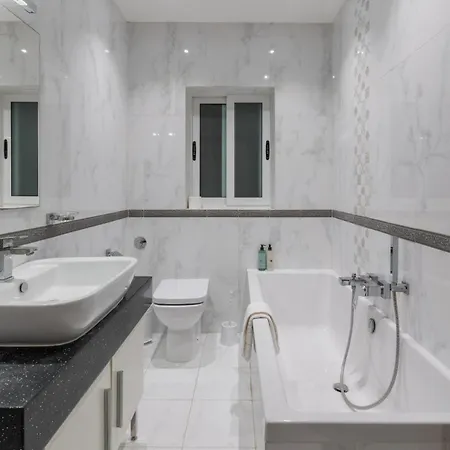 Sun Valley Family Apartman Mosta