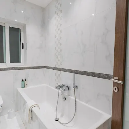 Sun Valley Family Apartman Mosta