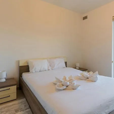 Sun Valley Family Mosta